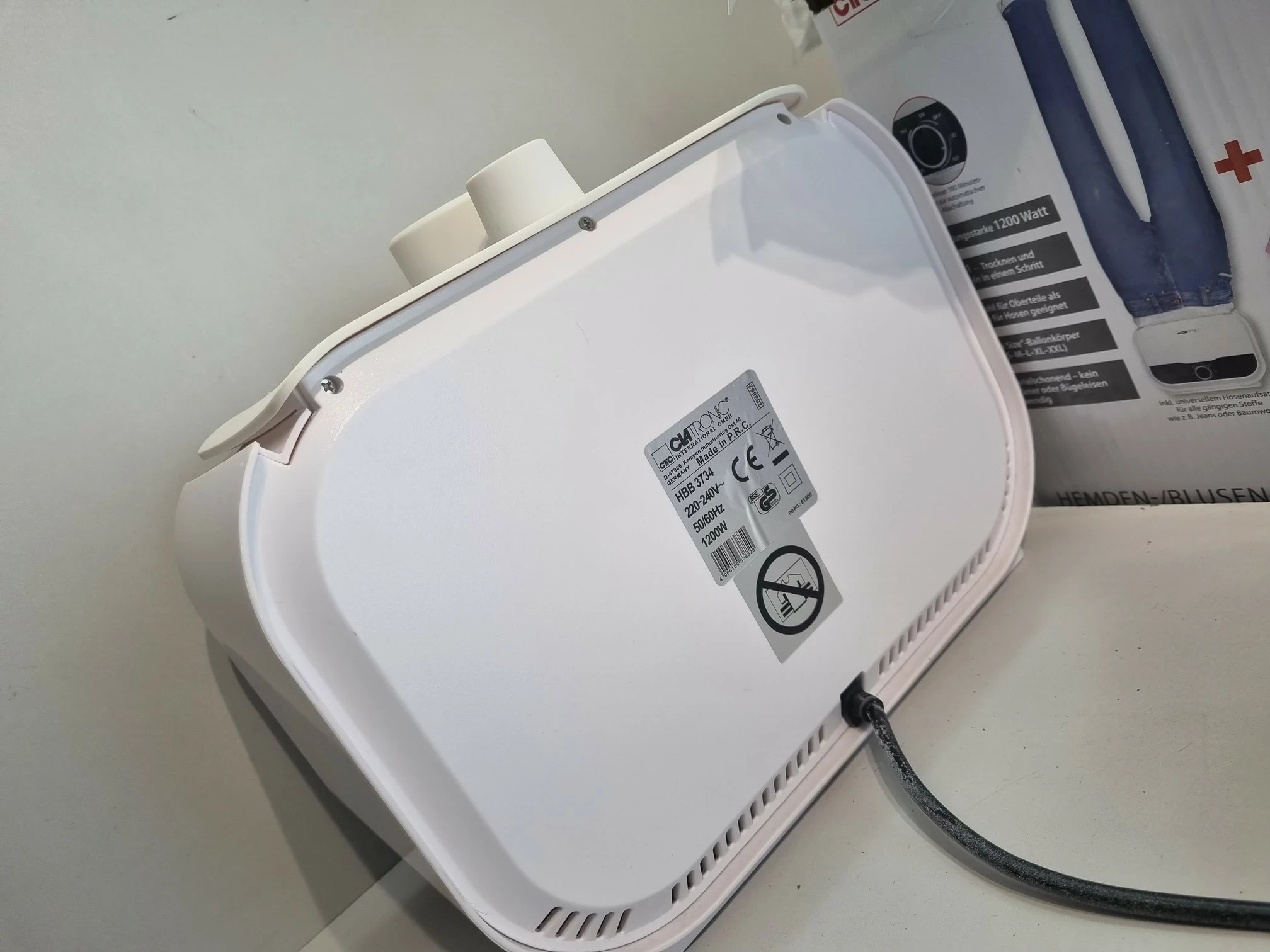 nieuz-steamer-do-ubran-clatronic-hbb-3734-1200-w-typ-stojacy