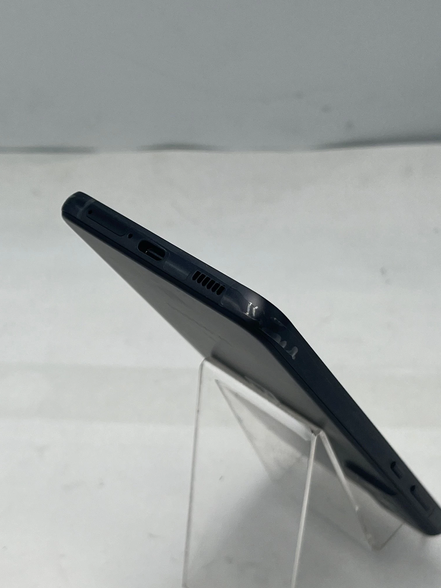 telefon-samsung-galaxy-s21fe-5g-128gb-jak-nowy-przekatna-ekranu-640