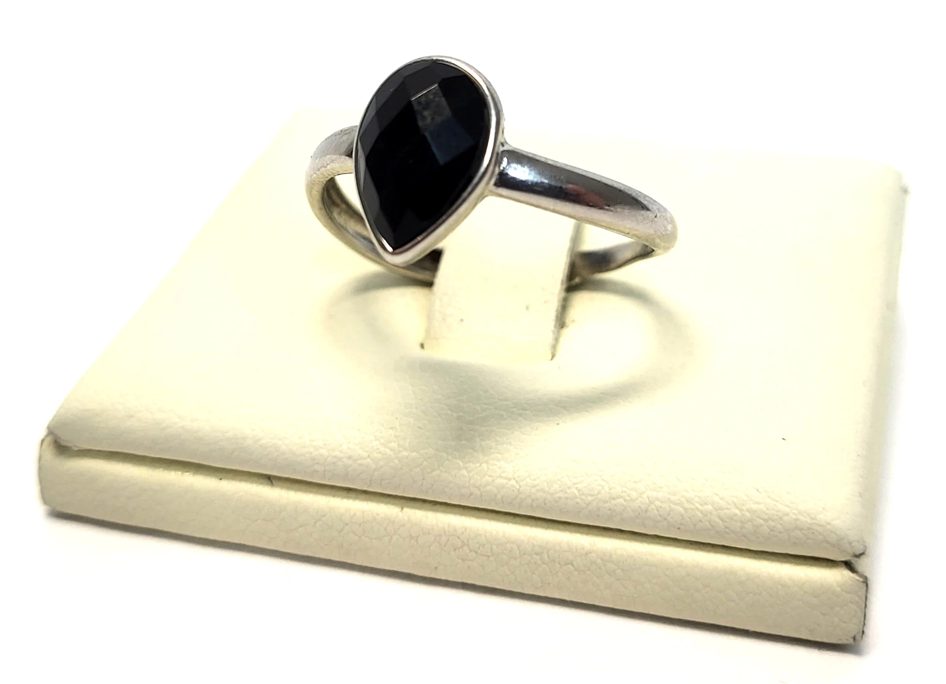 piekny-srebrny-pierscionek-p925-rozm16-stan-nowy