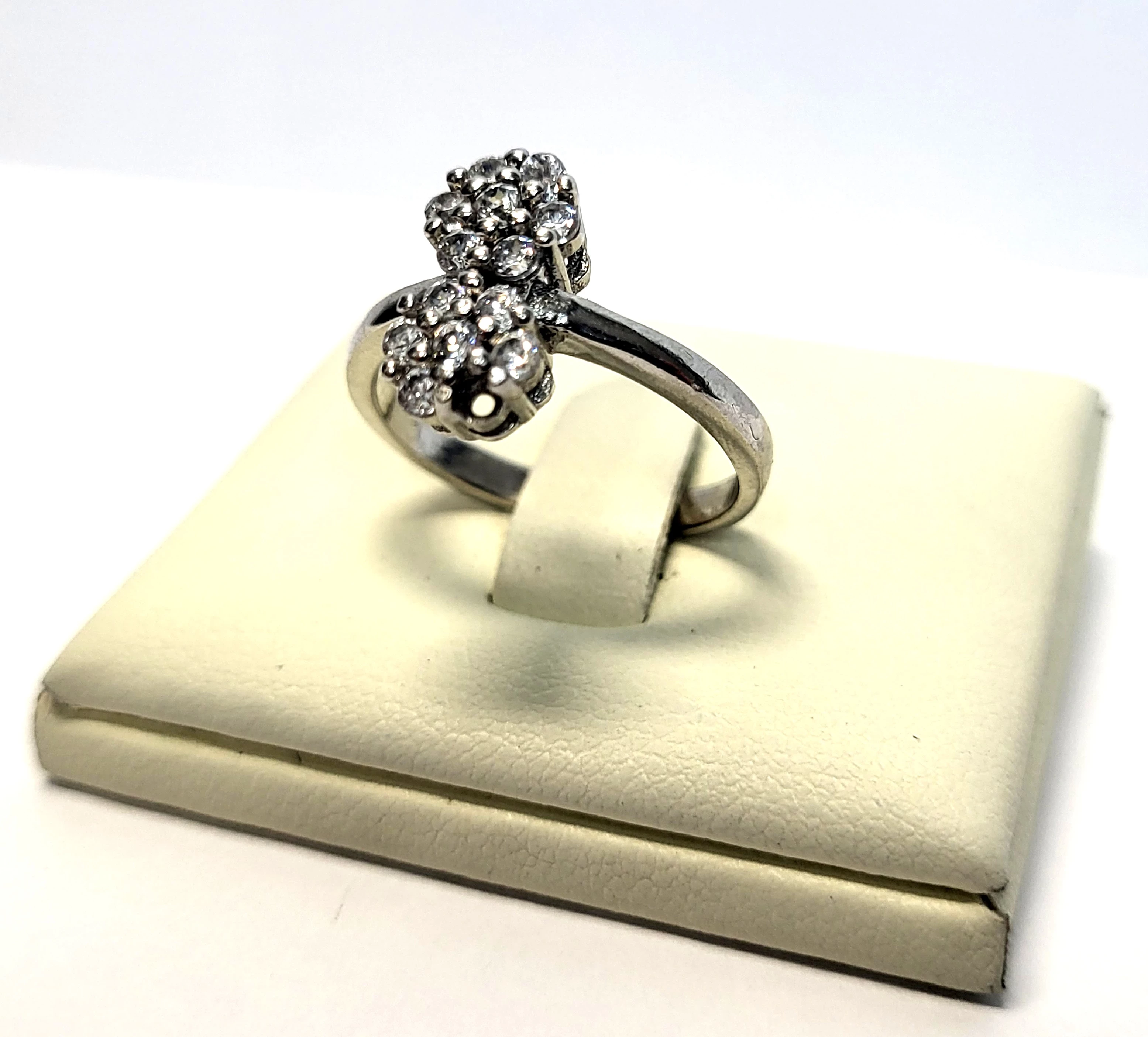 sliczny-srebrny-pierscionek-p925-rozm13-marka-inna-marka