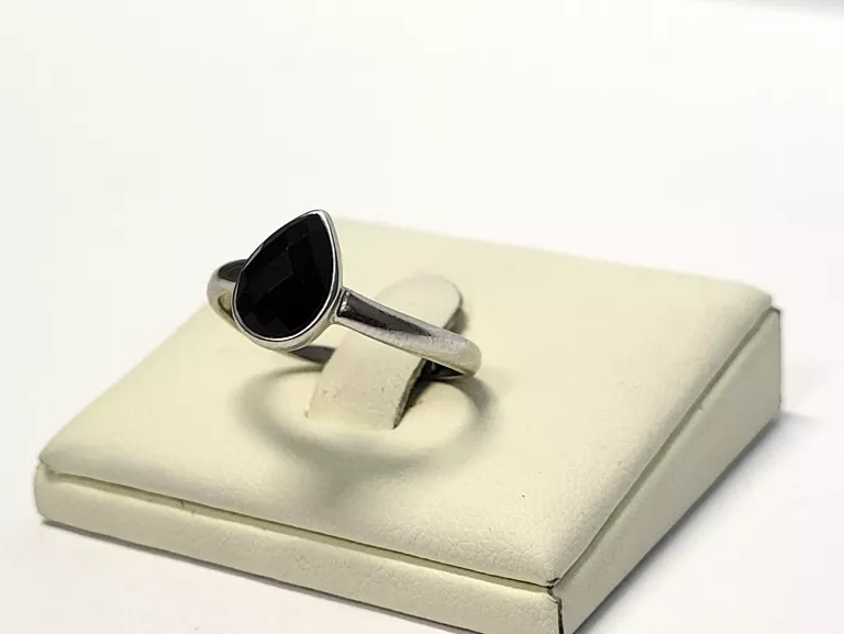 piekny-srebrny-pierscionek-p925-rozm16-kamien-cyrkonia