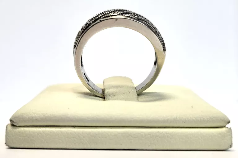 sliczny-srebrny-pierscionek-401g-p925-r13-material-srebro