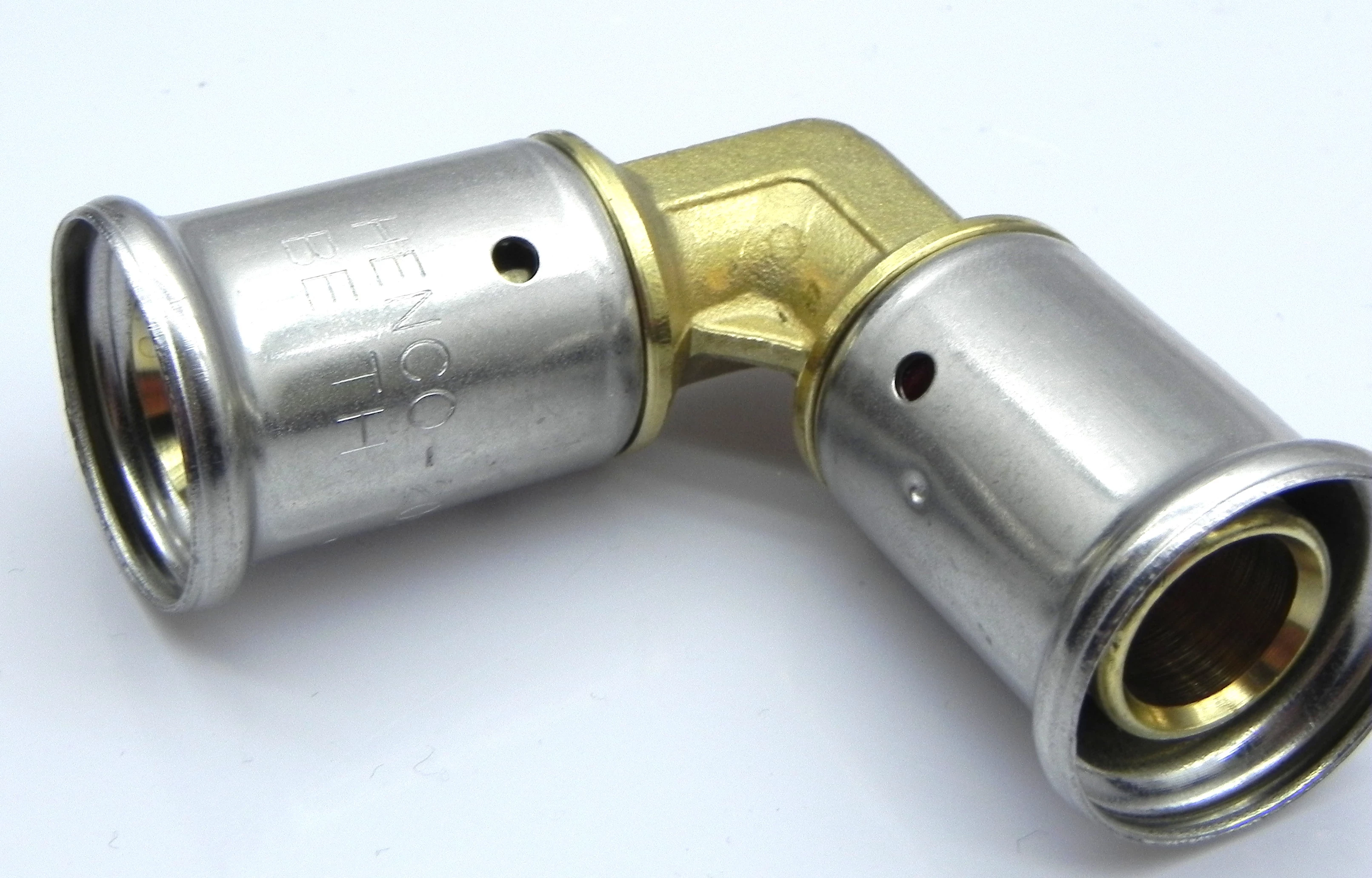henco-press-elbow-90-20-x-20-mm-rynek-16-katy-wroclawskie