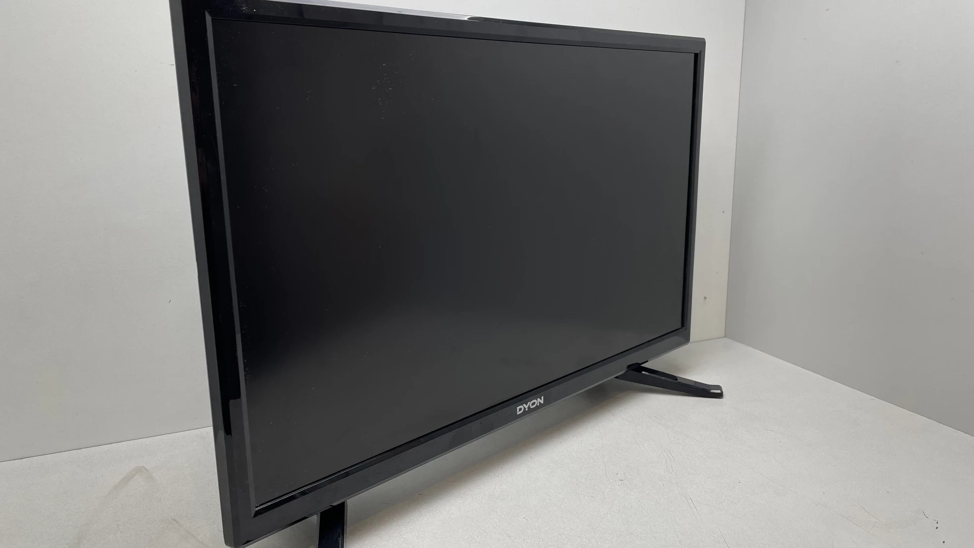 telewizor-dyon-live-22-pro-stan-uzywany