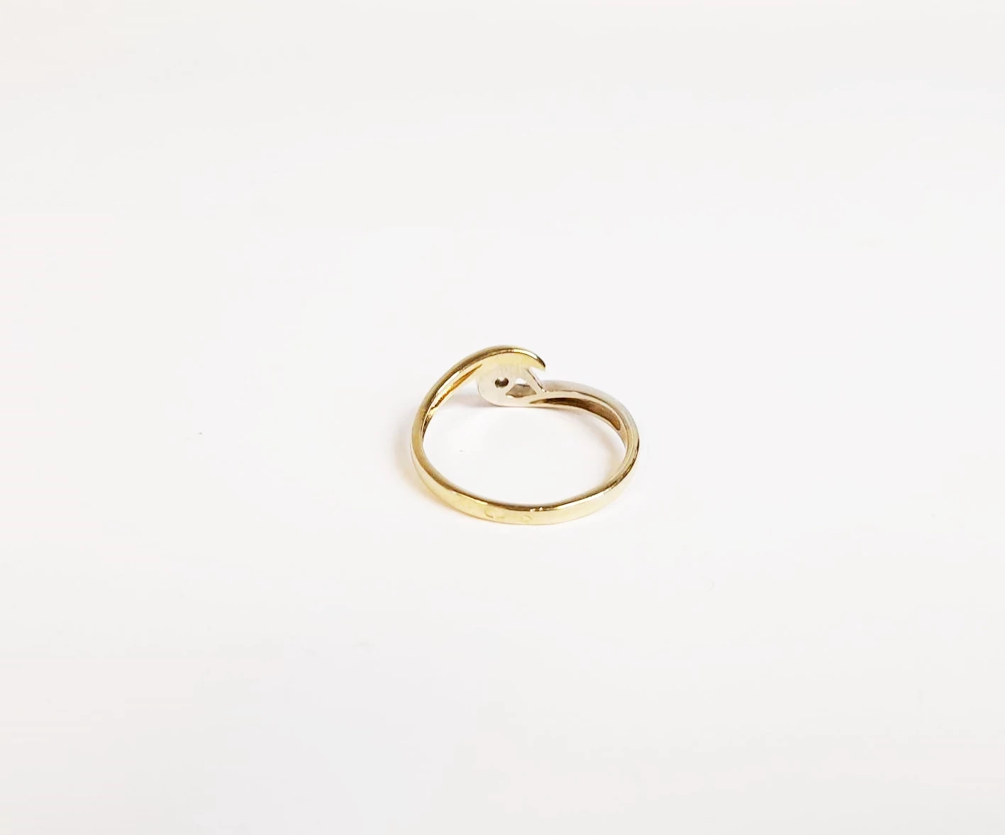 zloty-pierscionek-z-brylantem-p585-163g-r10-kamienie-221-1