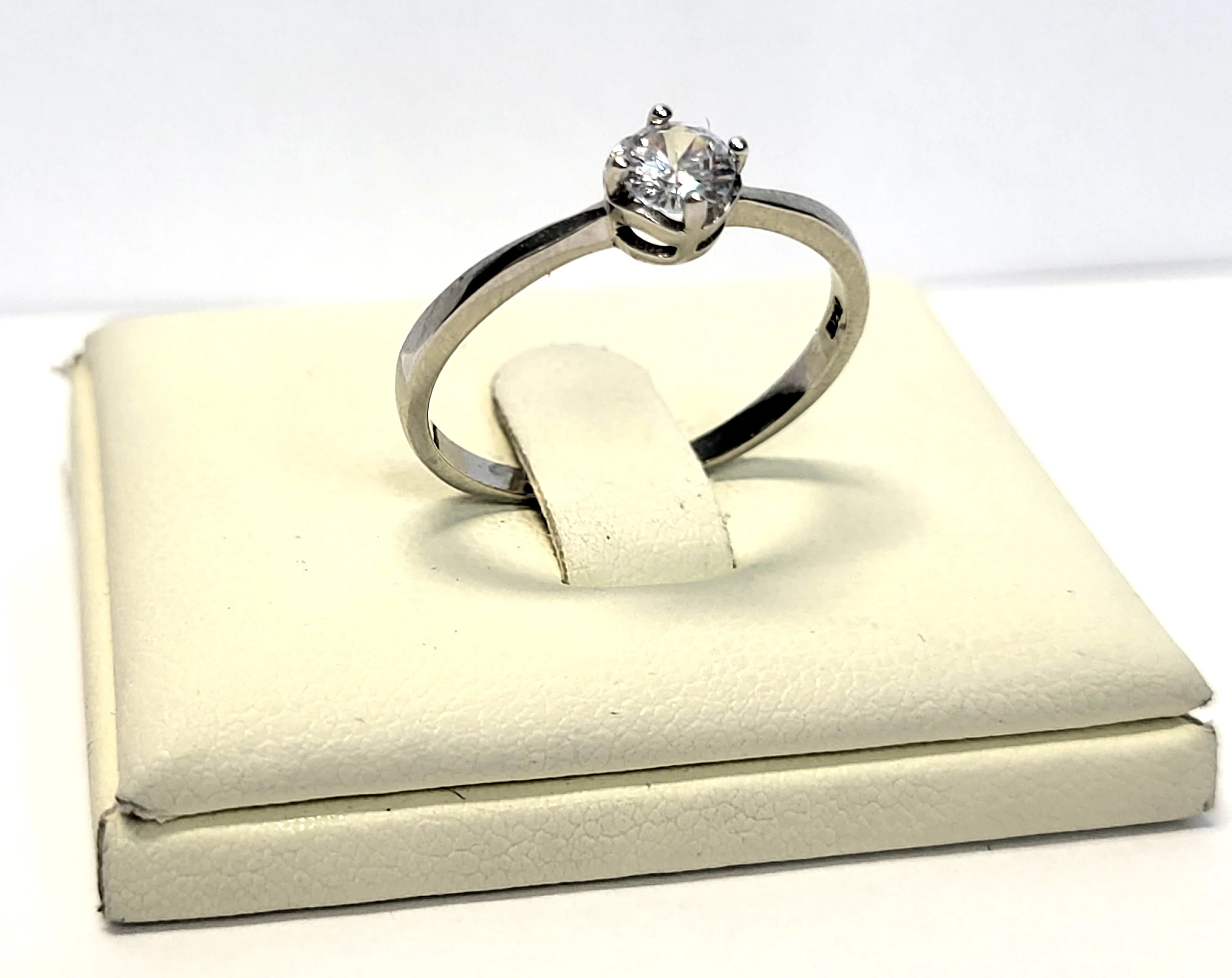 piekny-srebrny-pierscionek-165g-r17-p925-marka-inna-marka