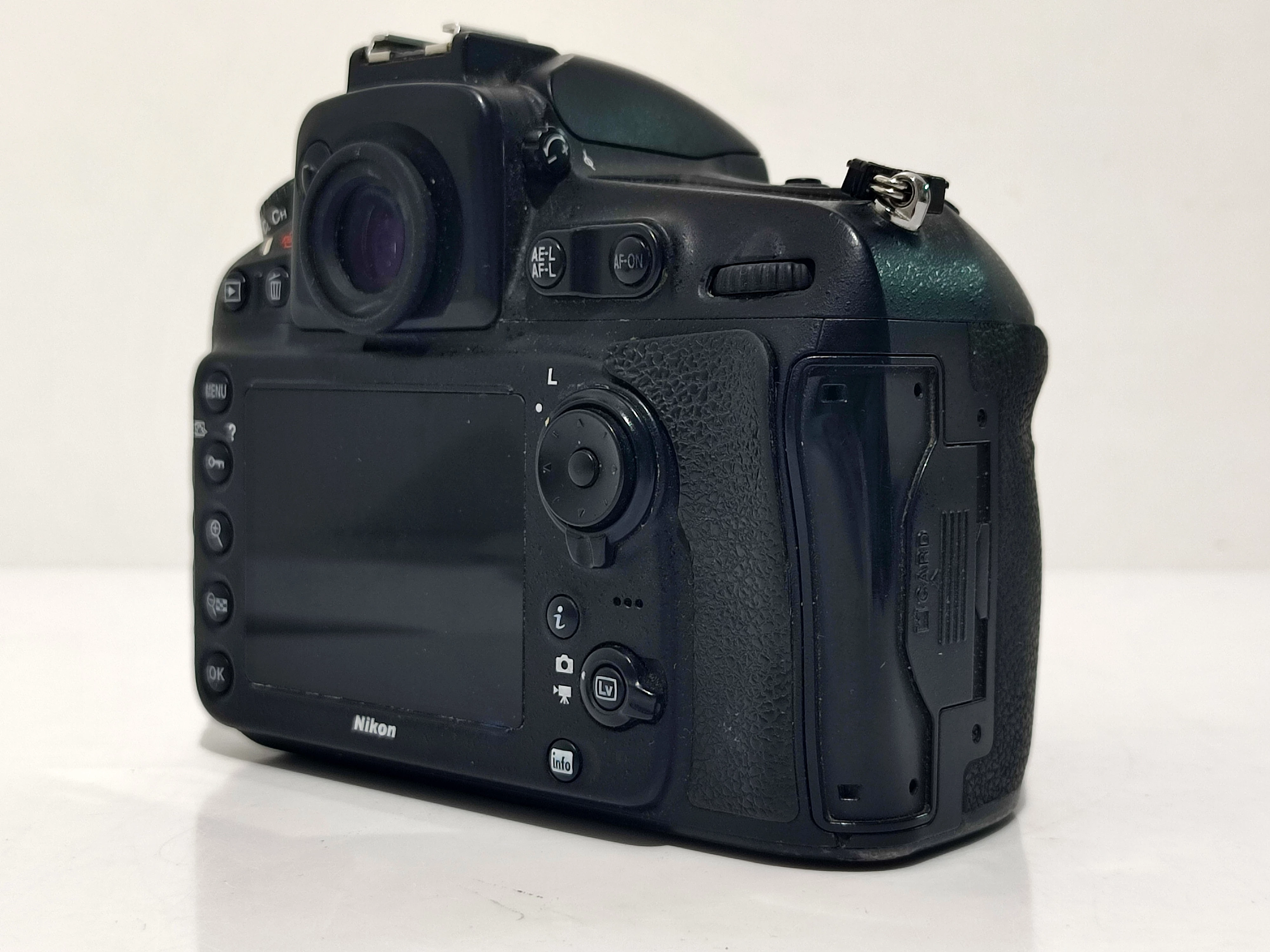 lustrzanka-nikon-d810-akcesoriaprzebieg160k-stan-11323-2