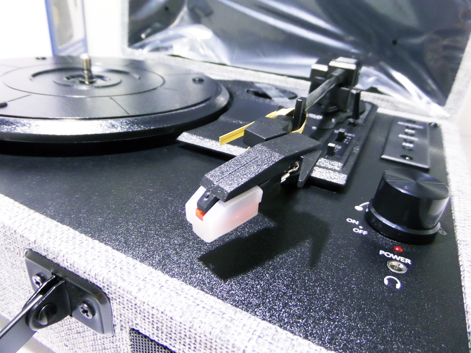 gramofon-maginon-naped-paskowy