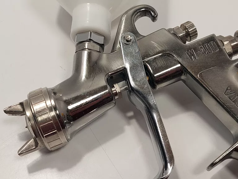 PISTOLET MALARSKI ANEST IWATA W 400