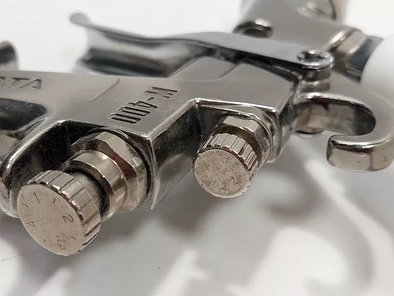 PISTOLET MALARSKI ANEST IWATA W 400
