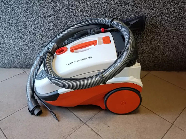 ODKURZACZ PIORĄCY THOMAS AQUAWASH PET 1600 W