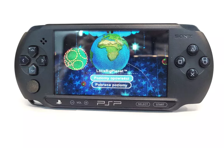 konsola-playstation-portable-e1004-z-ladowarka-ean-gtin-711719182184