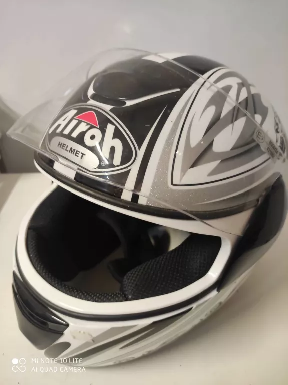 KASK MOTOCYKLOWY AIROH SPEED FIRE XL
