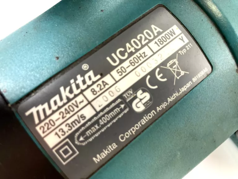 PIŁA ŁAŃCUCHOWA MAKITA UC4020A 1800 W / 2,34 KM