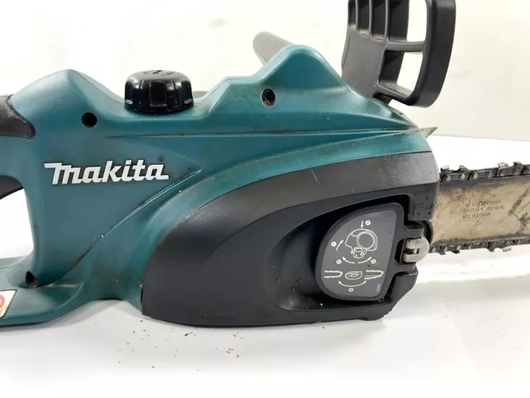 PIŁA ŁAŃCUCHOWA MAKITA UC4020A 1800 W / 2,34 KM