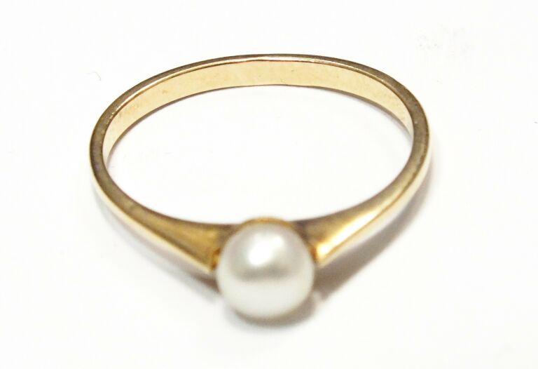 zloty-585-pierscionek-z-perla-r-18-w-202-okazja-rodzaj-wyrob-jubilerski