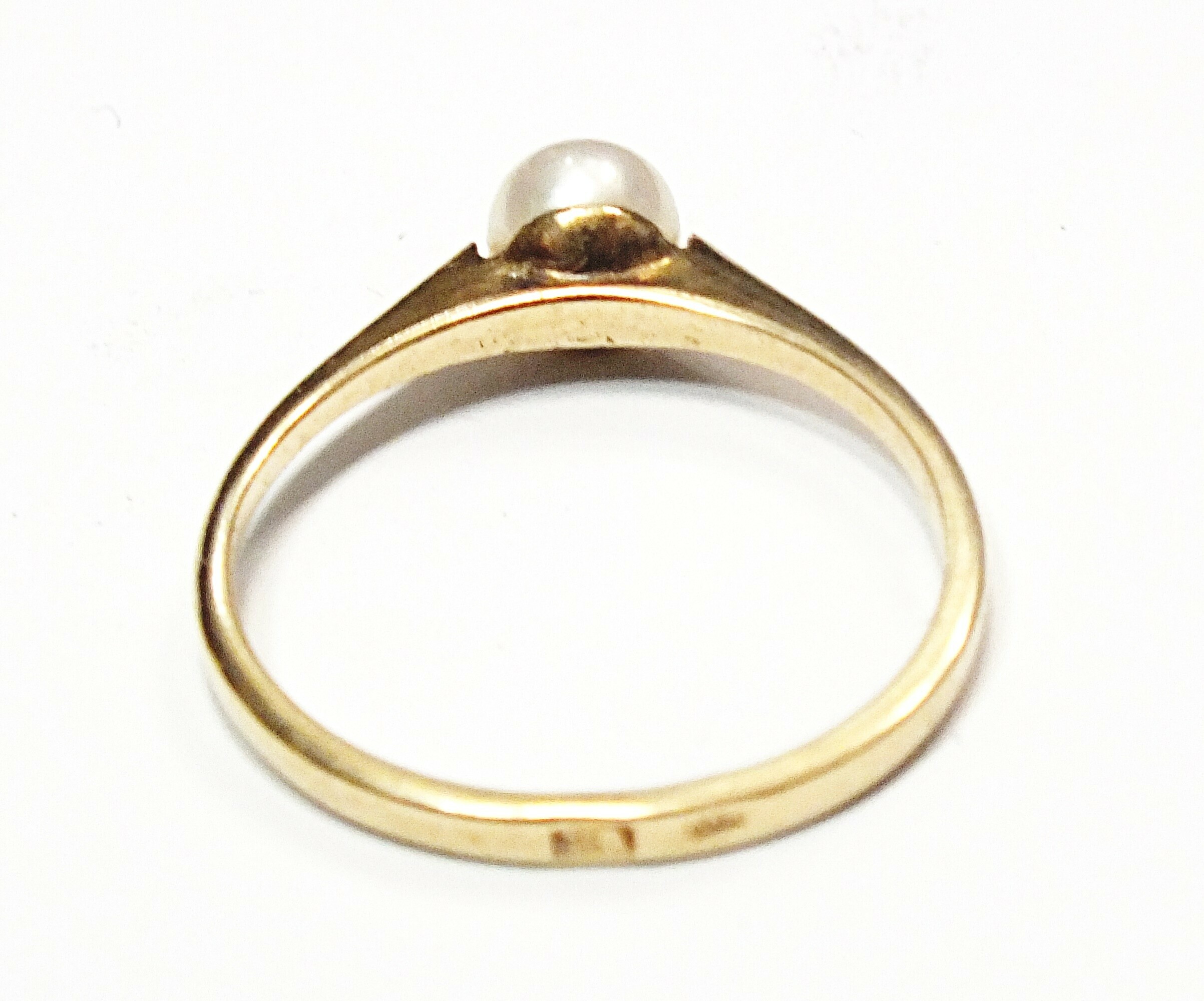 zloty-585-pierscionek-z-perla-r-18-w-202-okazja-marka-inna-marka