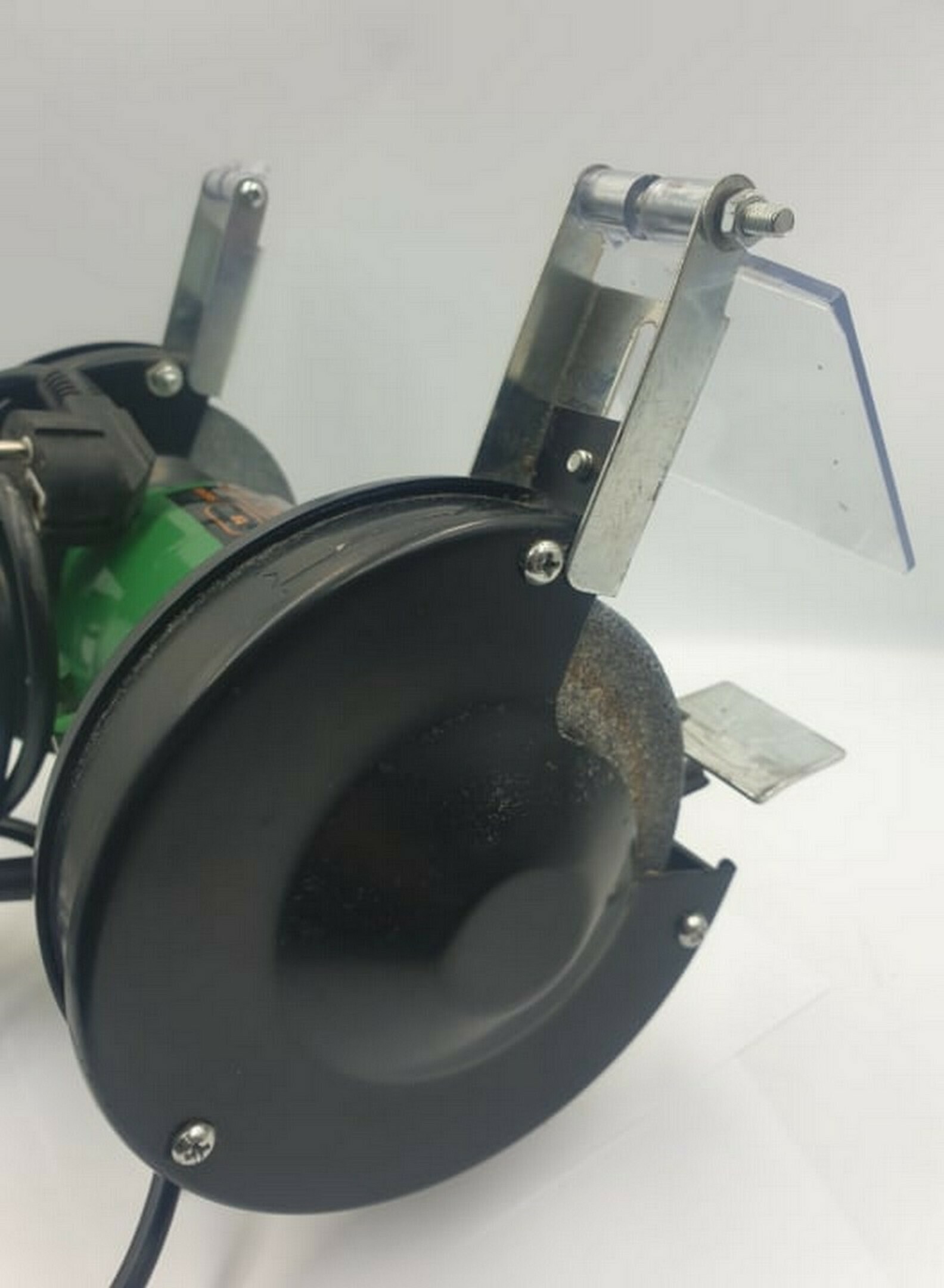 szlifierka-stolowa-tecform-56g140-kod-producenta-56g140