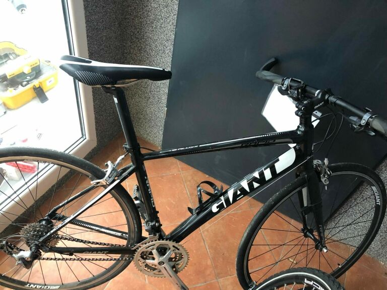 ROWER GIANT RAPID CZARNY 28" 19"