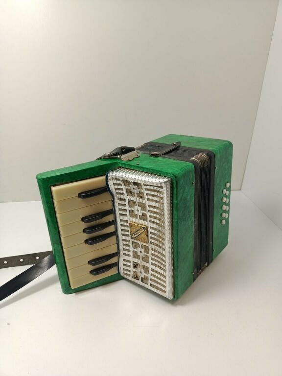maly-akordeon-malysz-razno-made-in-ussr-10-basow-mrongowiusza-7-olsztyn