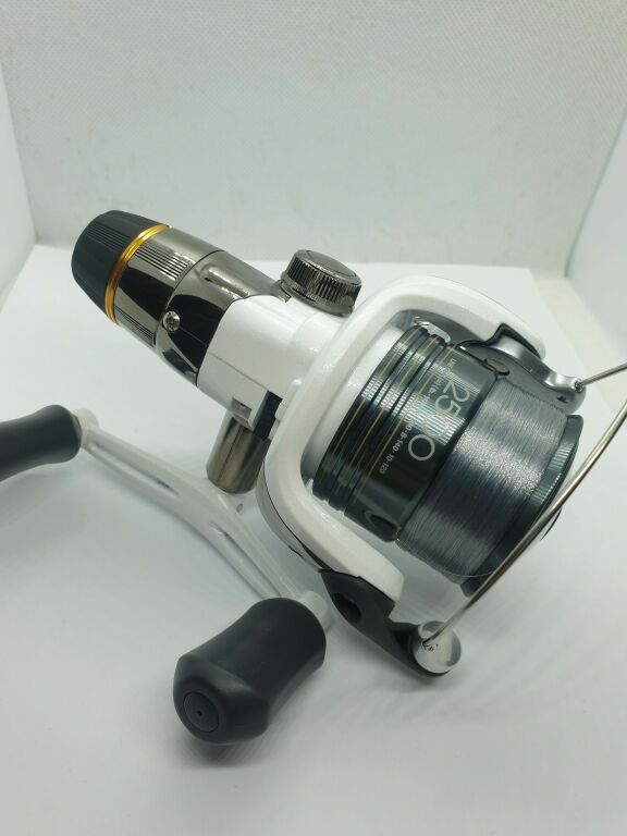 KOŁOWROTEK SHIMANO STRADIC 2500 GTM RC