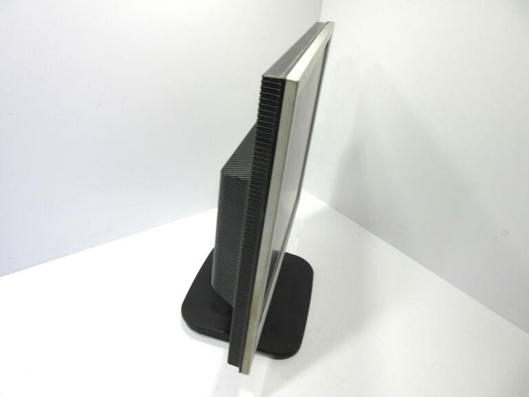 MONITOR LG FLATRON L1718S USZKODZONY