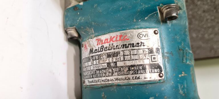 kultowa-makita-mlot-hm1200-polecam-marka-makita