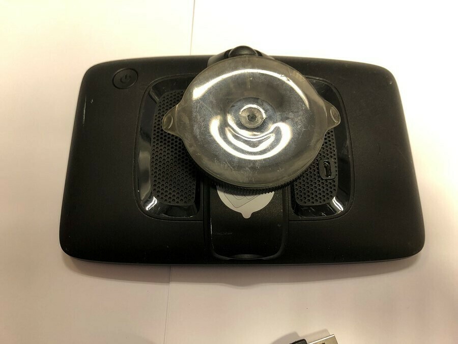 nawigacja-tomtom-via-62-4ap64-kabel-marka-tomtom