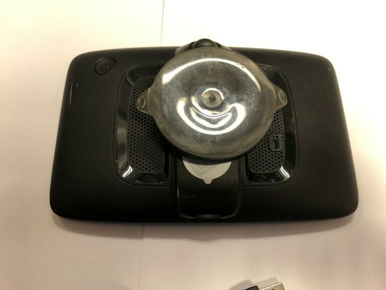 nawigacja-tomtom-via-62-4ap64-kabel-marka-tomtom