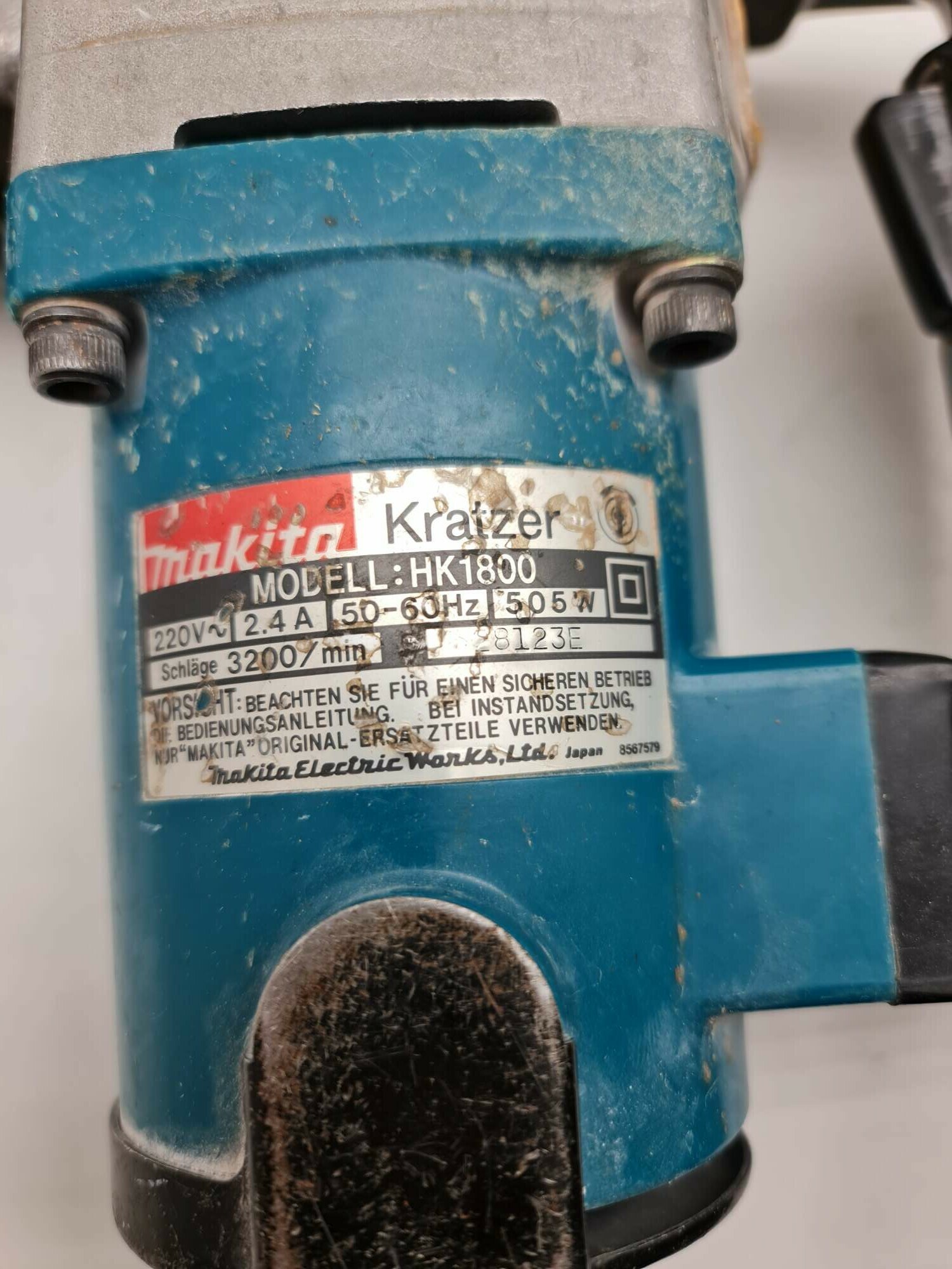 mlot-udarowy-makita-hk1800-marka-makita