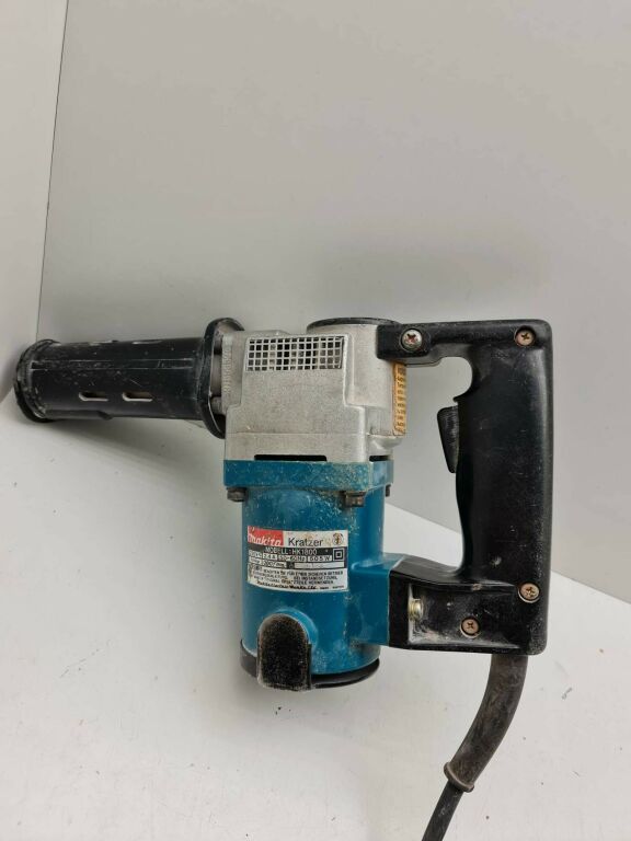 mlot-udarowy-makita-hk1800-energia-udaru-1