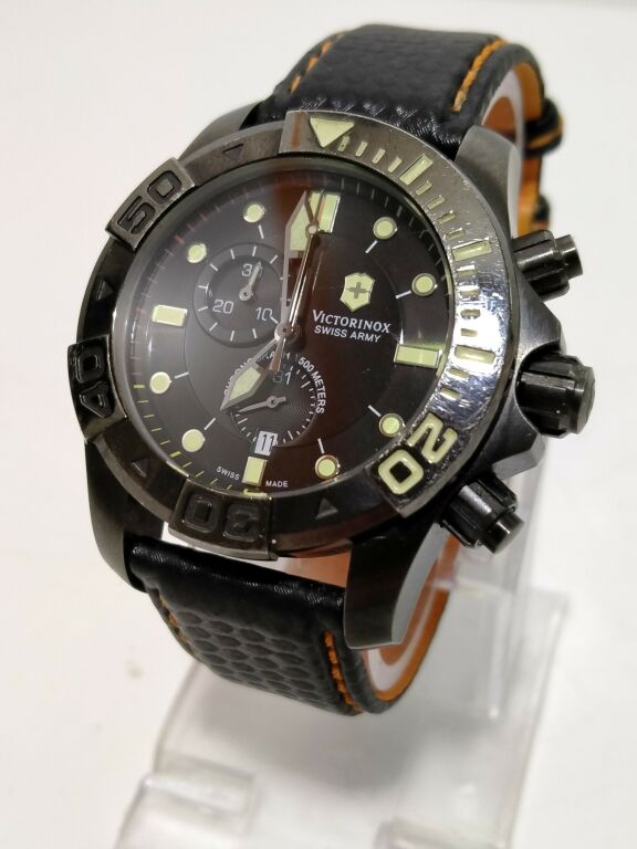 VICTORINOX SWISS ARMY CHRONOGRAPH DIVE MASTER 500M