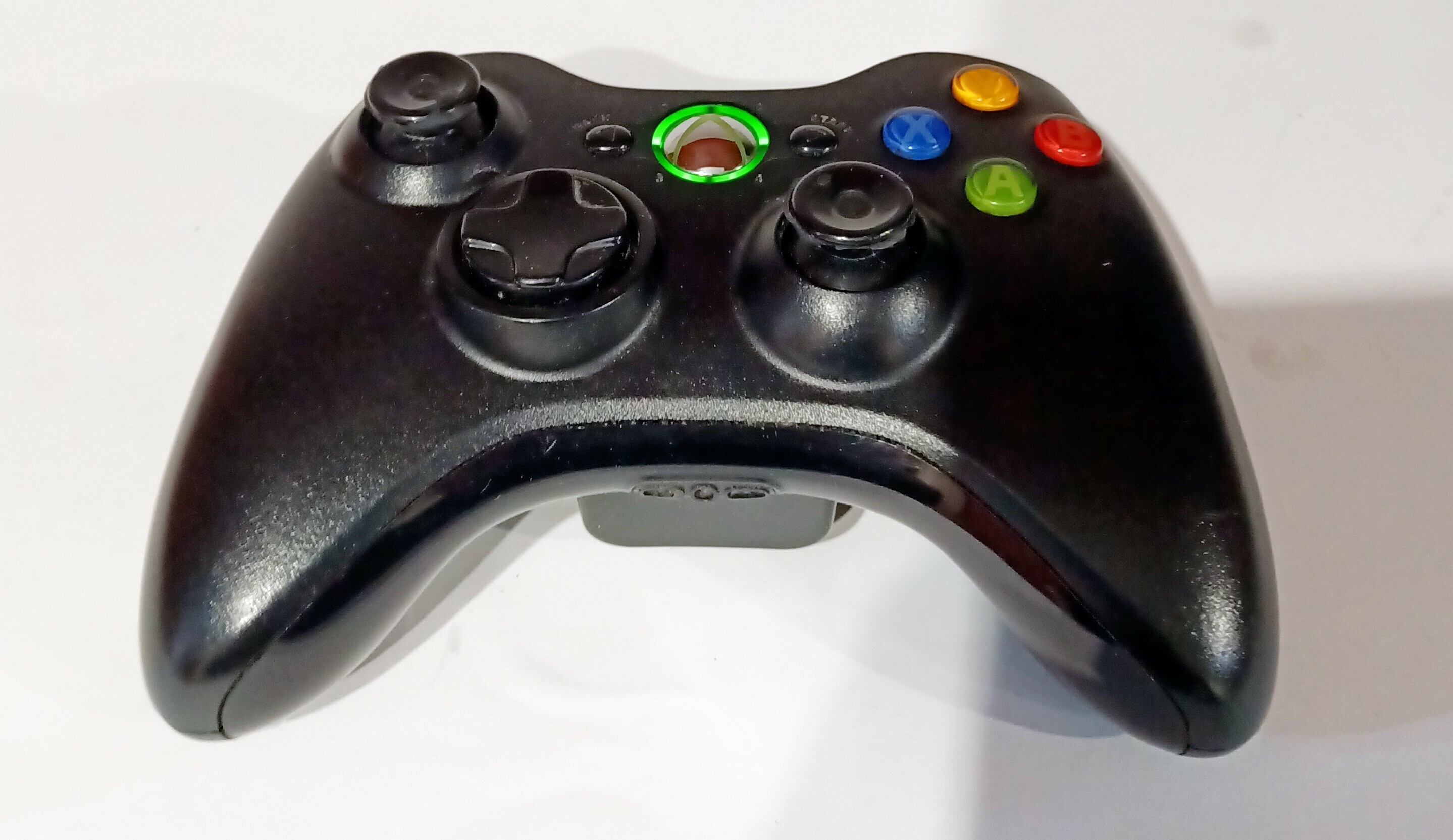 konsola-xbox-360-dysk-wbudowana-pamiec-250-gb