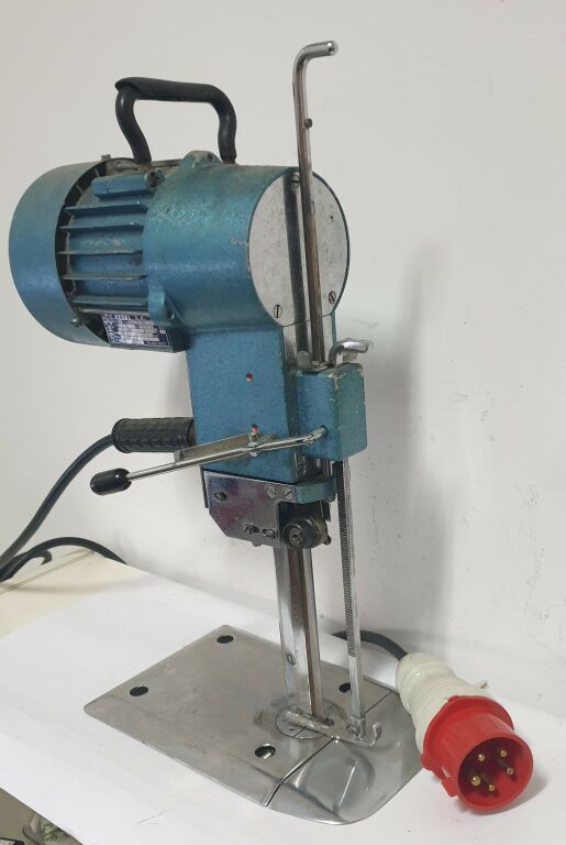 NÓŻ KRAWIECKI HOFFMAN HF-140S