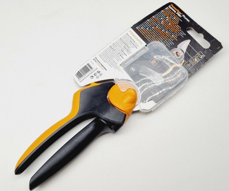 SEKATOR NOŻYCOWY FISKARS P961 28,5 CM