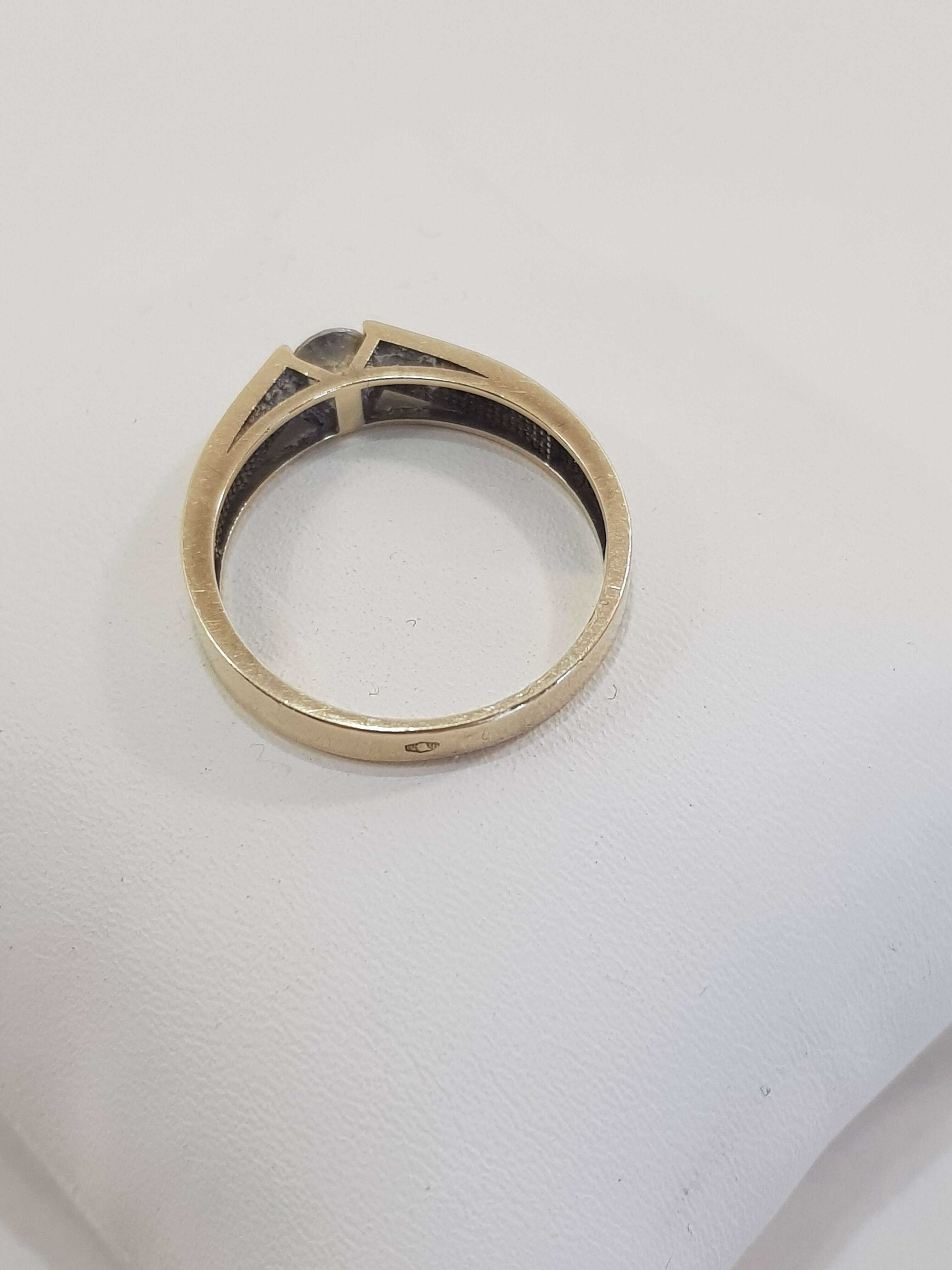 wyrob-jubilerski-uzywany-pierscionek-kolor-dominujacy-205826-225106