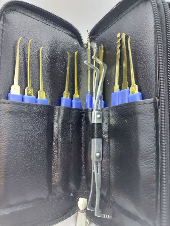 zestaw-wytrychow-1-maja-33-kowary