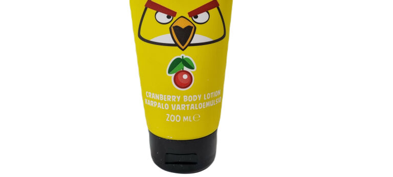 LUMENE ANGRY BIRDS CRANBERRY BODY LOTION MLECZKO DO CIAŁA DLA KOBIET 200 M