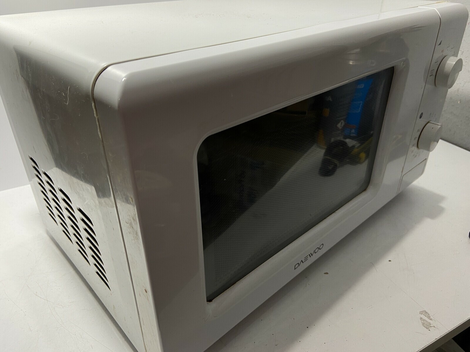 kuchenka-mikrofalowa-daewoo-kor-6620tw-stan-uzywany