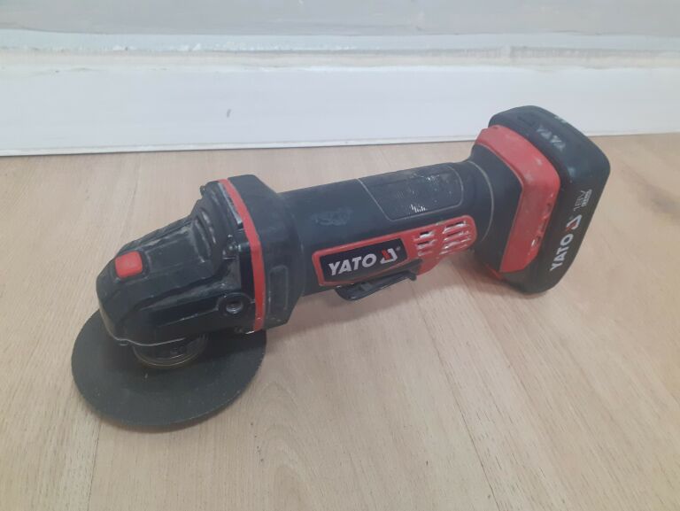 SZLIFIERKA KĄTOWA 18V YATO YT-82827