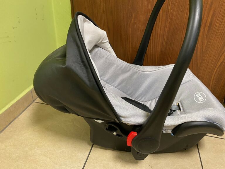 nosidelko-karwala-press-0-10kg-tanio-kolor-odcienie-szarosci-i-srebra