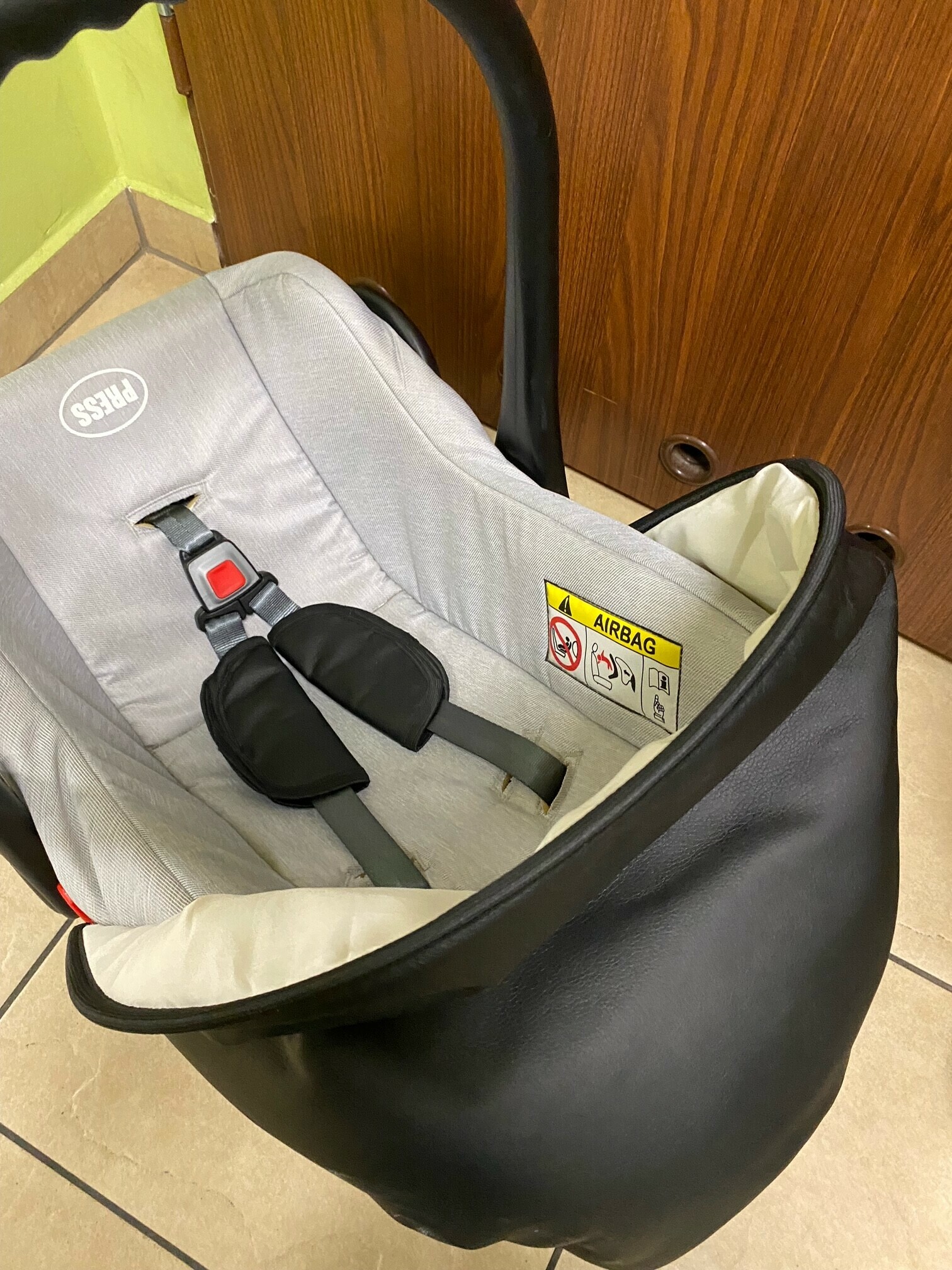 nosidelko-karwala-press-0-10kg-tanio-opcje-noszenia-brak-informacji