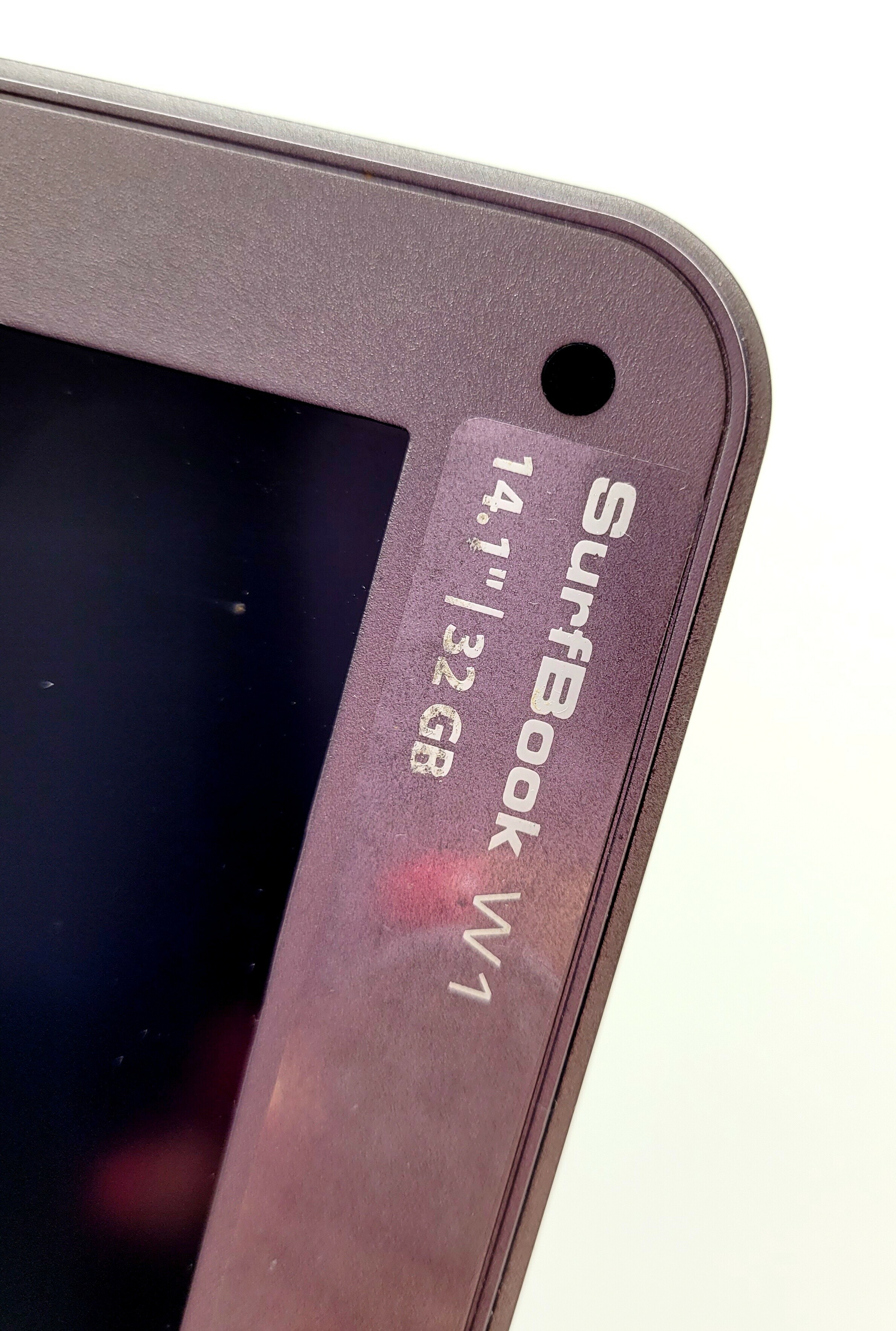 laptop-trekstor-surfbook-w1-141-32gb-liczba-rdzeni-procesora-nie-dotyczy