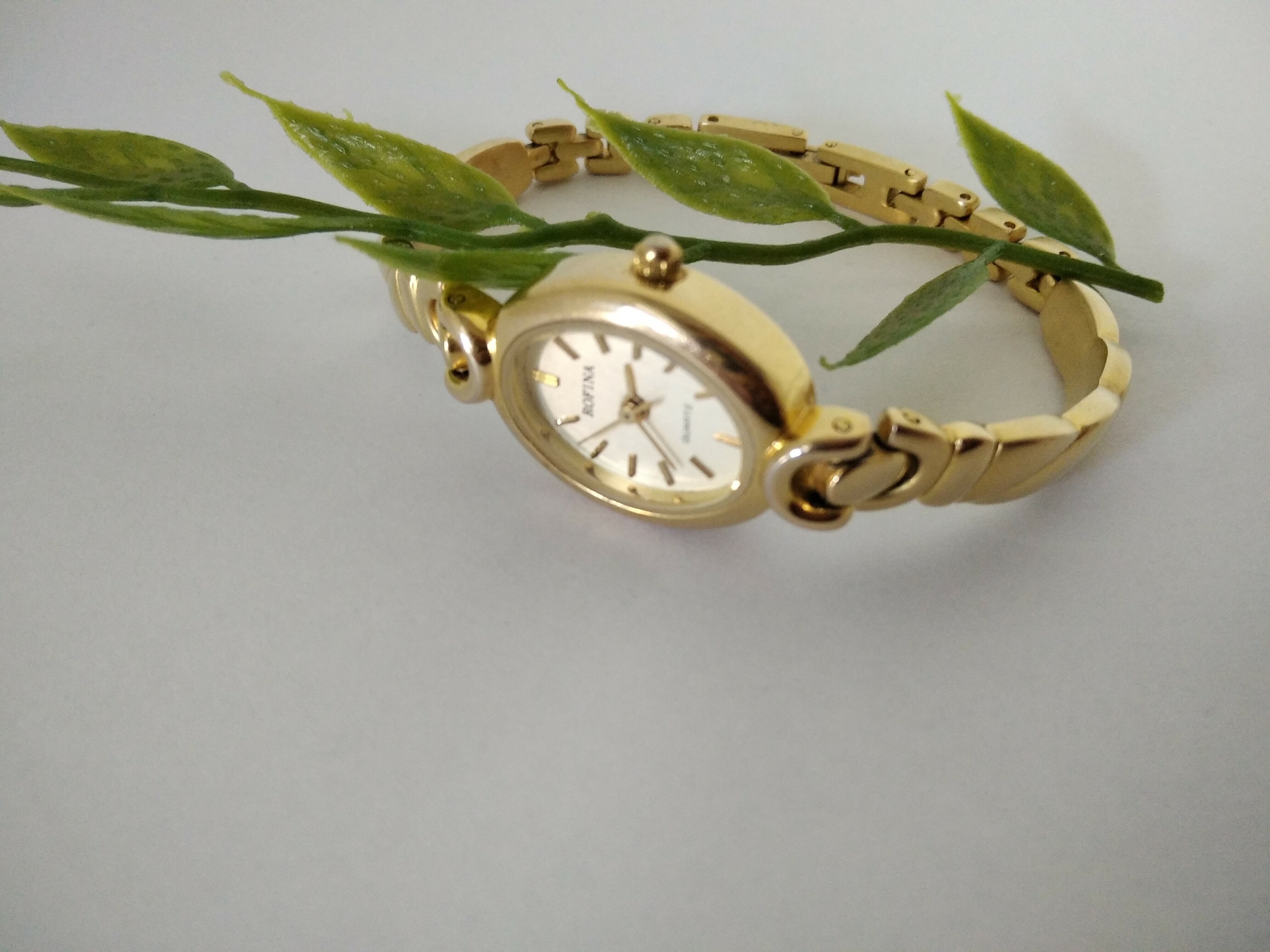 zegarek-damski-rofina-9870-ksztalt-koperty-owalna