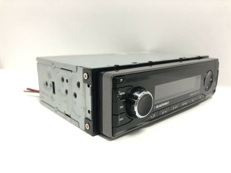 RADIO SAMOCHODOWE BLAUPUNKT ADELAIDE 130
