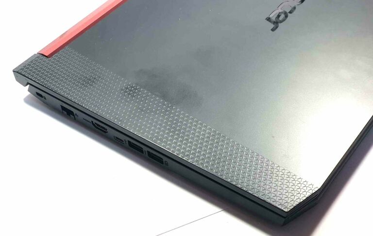 LAPTOP ACER NITRO I5-8300H/GTX 1650/8GB/SSD 512GB