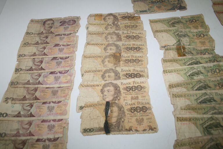 BANKNOTY Z PRL 60 SZTUK