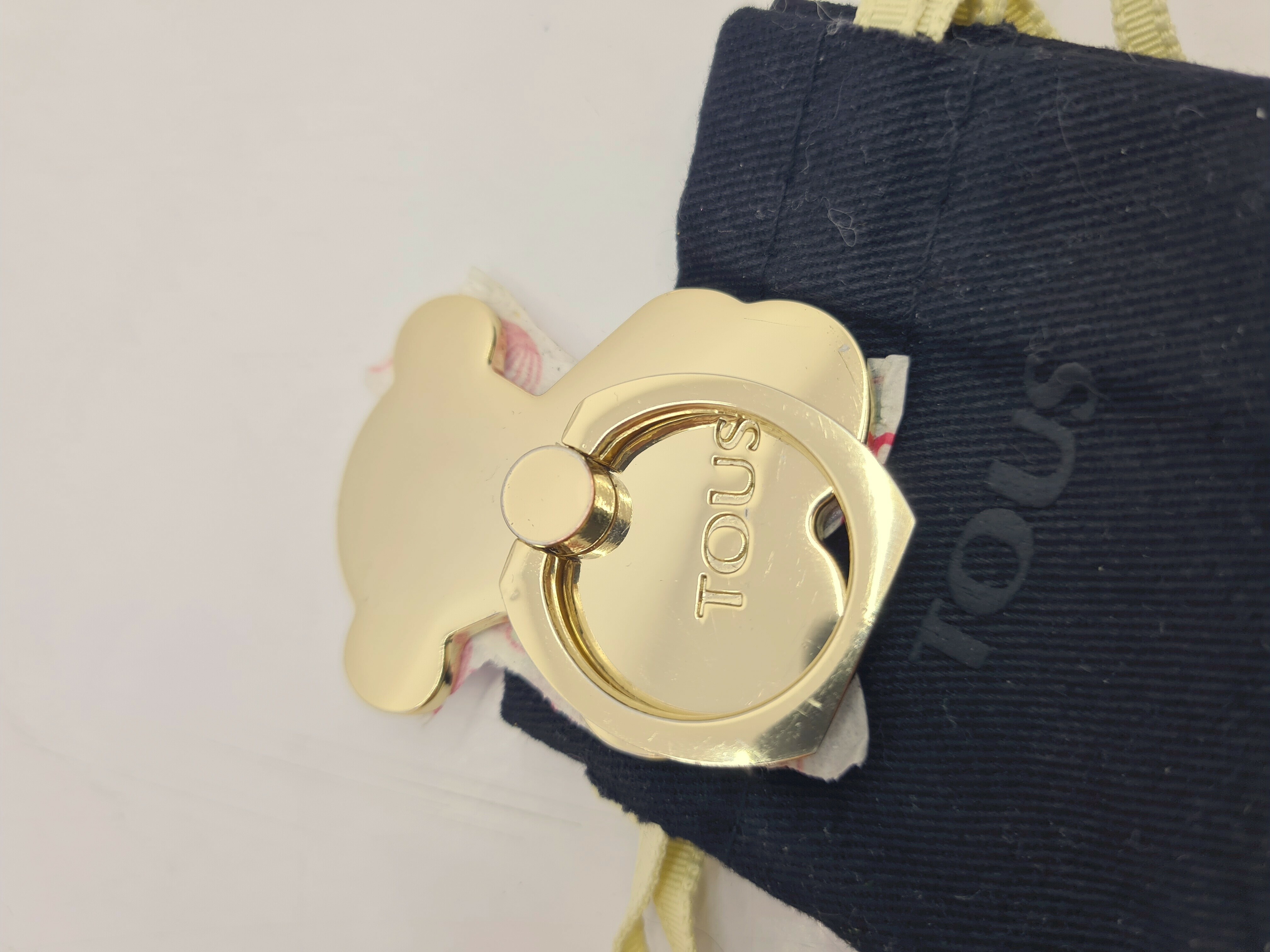 uchwytring-na-telefon-tous-wielkrotnegouzytku-stan-uzywany