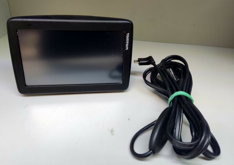 NAWIGACJA TOMTOM 4EN52 Z1230 ŁADOWARKA SAMO.
