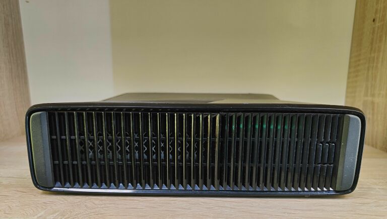 uszkodzony-xbox-360-s-pad-blad-e82-tanio-stan-uszkodzony